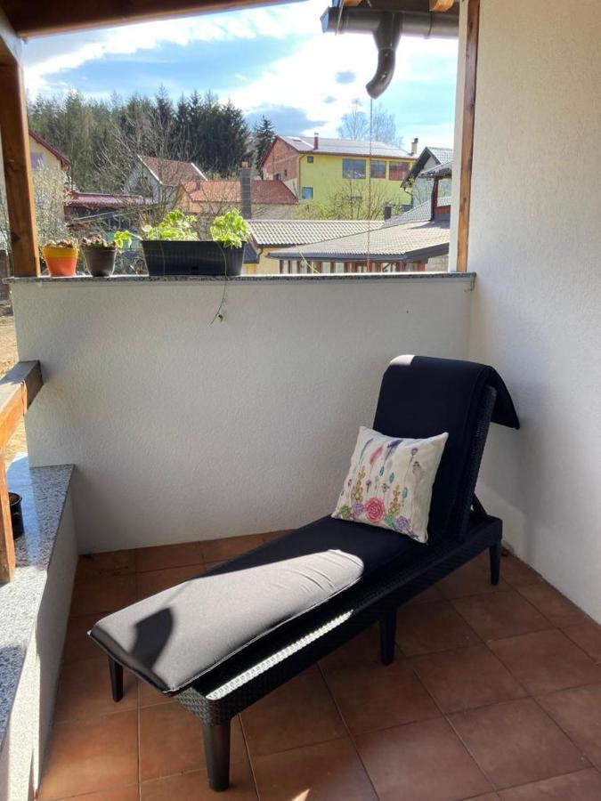 Holiday Home Tunnel Ravne Visoko Exterior foto